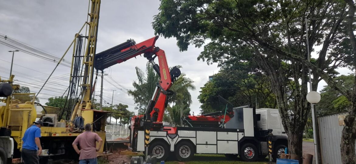 Remoção de tubos de poço artesiano em Master Drill de Marília/SP - UNESP utilizando PK 100002 PERFORMANCE