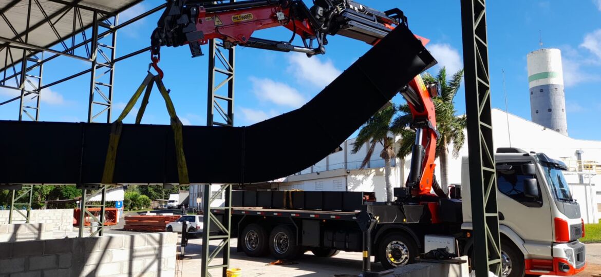 Montagem da estrutura de máquinas em BRF de Bastos/SP utilizando PK 61502 PERFORMANCE
