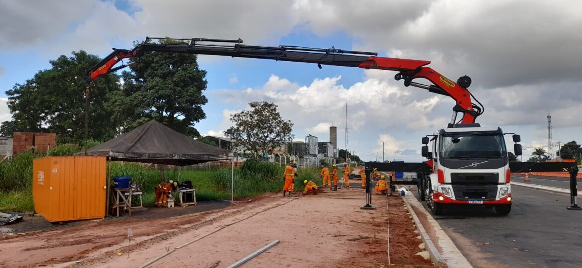 Içamento/Movimentação de container em Castilho de Marília/SP utilizando PK 61502 PERFORMANCE
